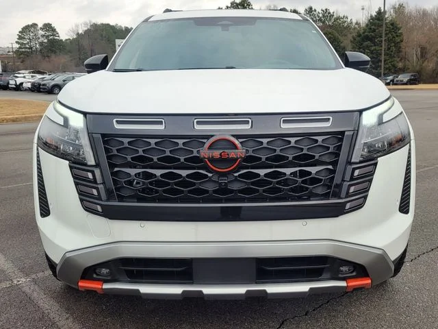 New 2026 Everest White Pearl TriCoat Nissan Rock Creek® image 13