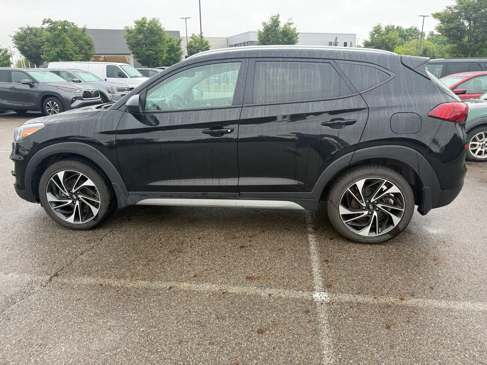 Used 2020 Black Hyundai  image 8