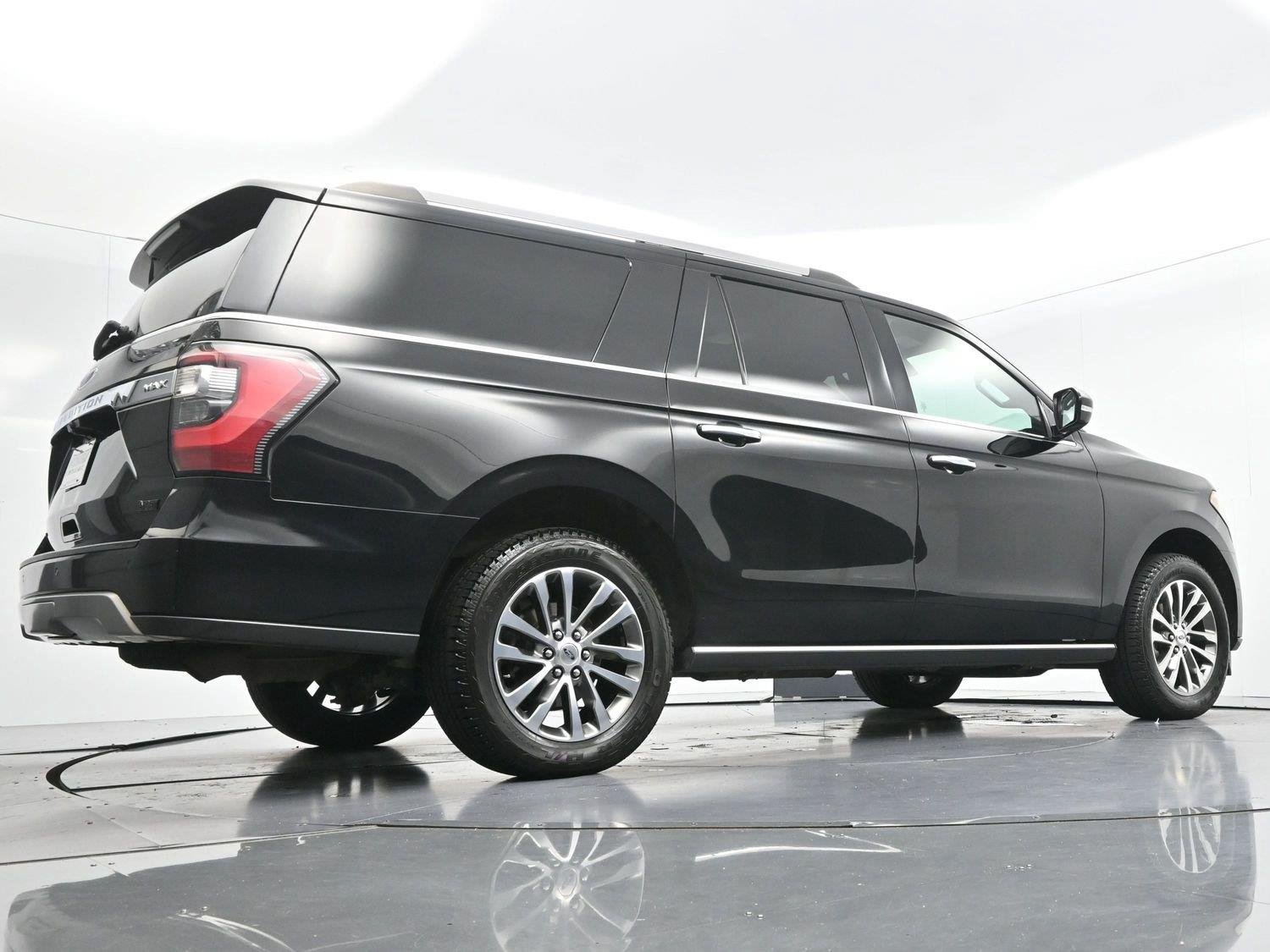 Used 2018 Shadow Black Ford Limited image 60