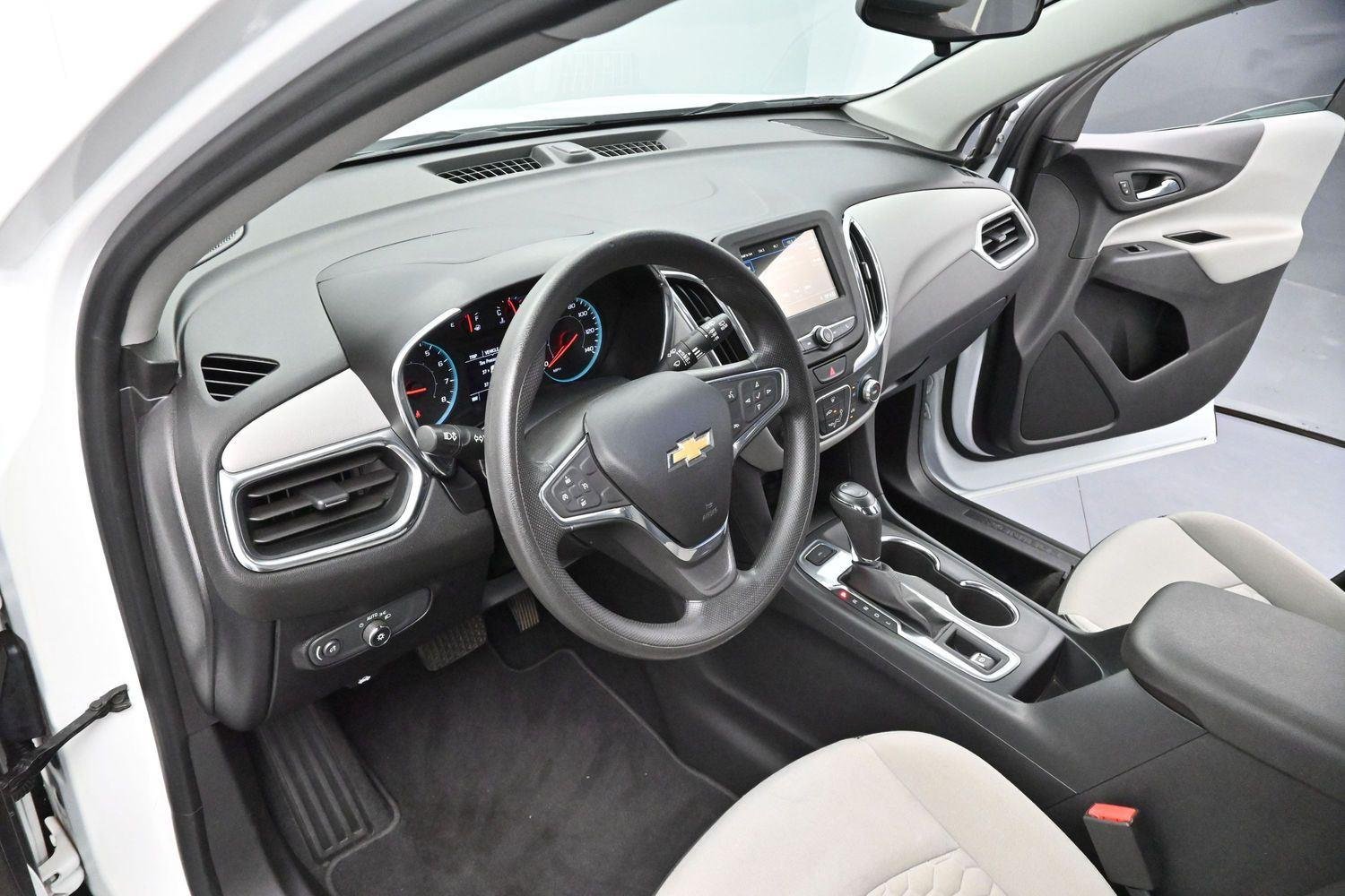 Used 2019 SUMMIT WHITE Chevrolet LS image 13