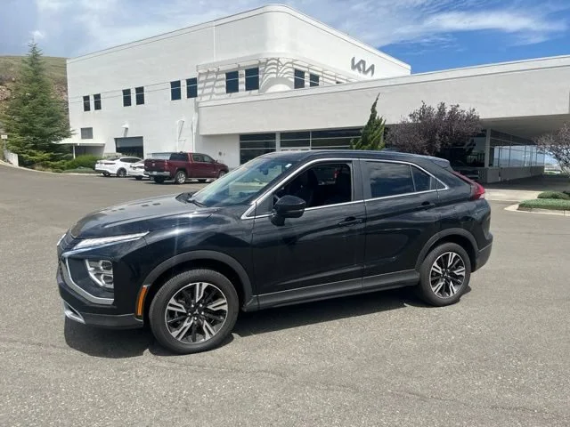 Used 2026 Black Mitsubishi  image 2