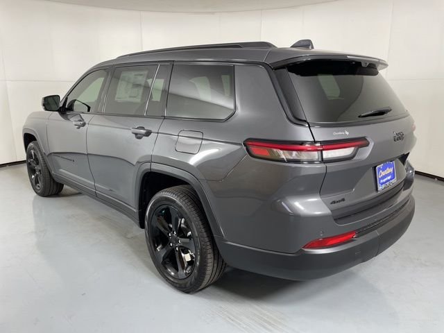 New 2025 Baltic Gray Metallic Clear-Coat Exterior Paint Jeep Limited image 6