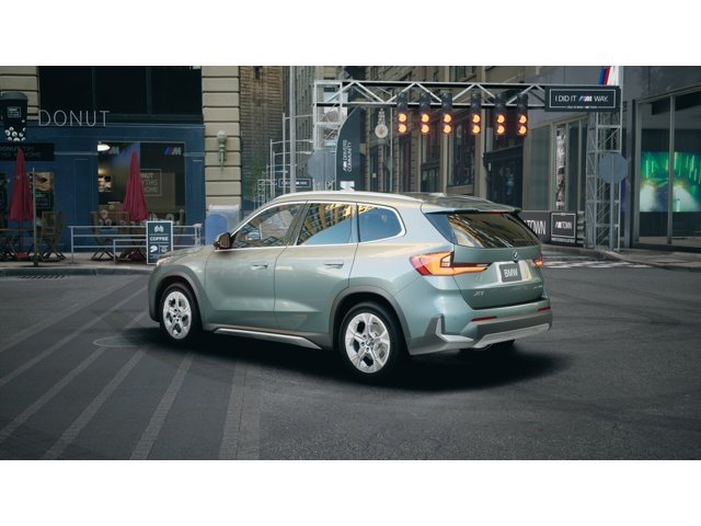 New 2027 Cape York Green Metallic BMW  image 2