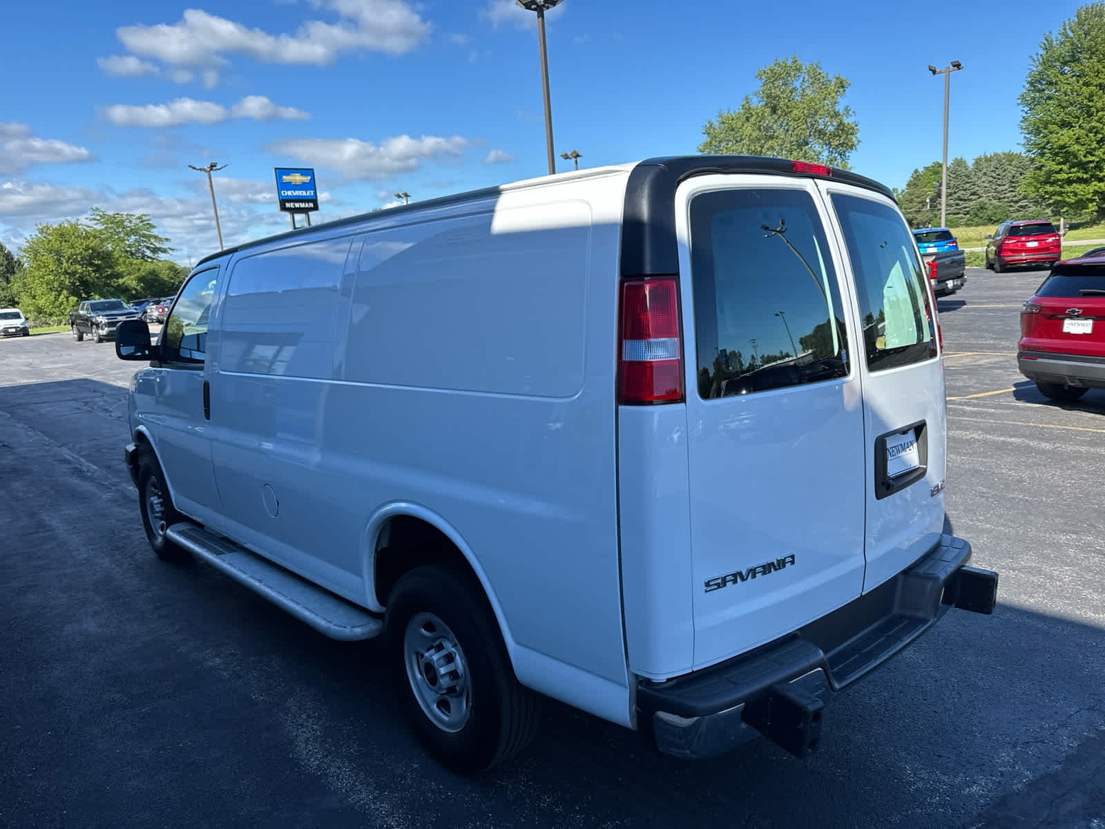 2024 GMC Savana Cargo Work Van - Photo 10