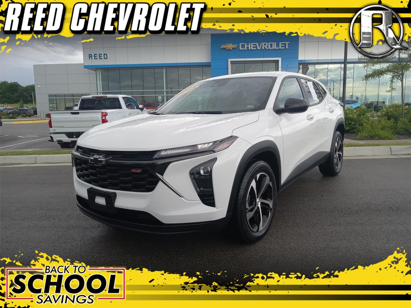 Used 2024 Summit White Chevrolet 1RS image 1