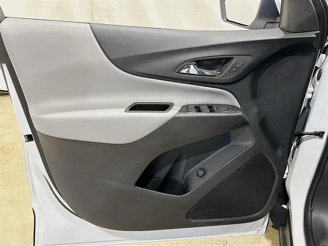 Used 2023 Summit White Chevrolet LT image 20