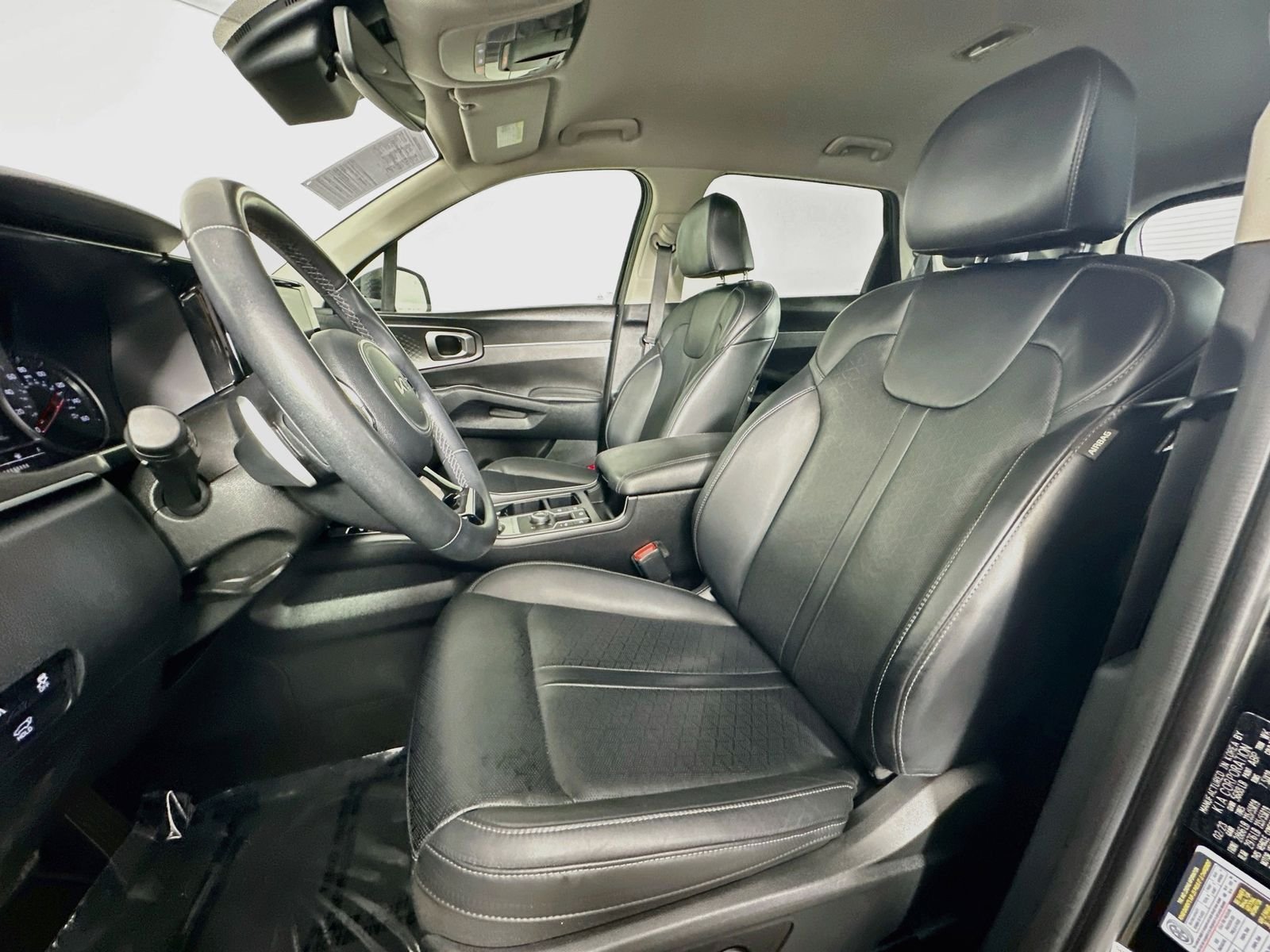 Used 2023 Aurora Black Kia EX image 21