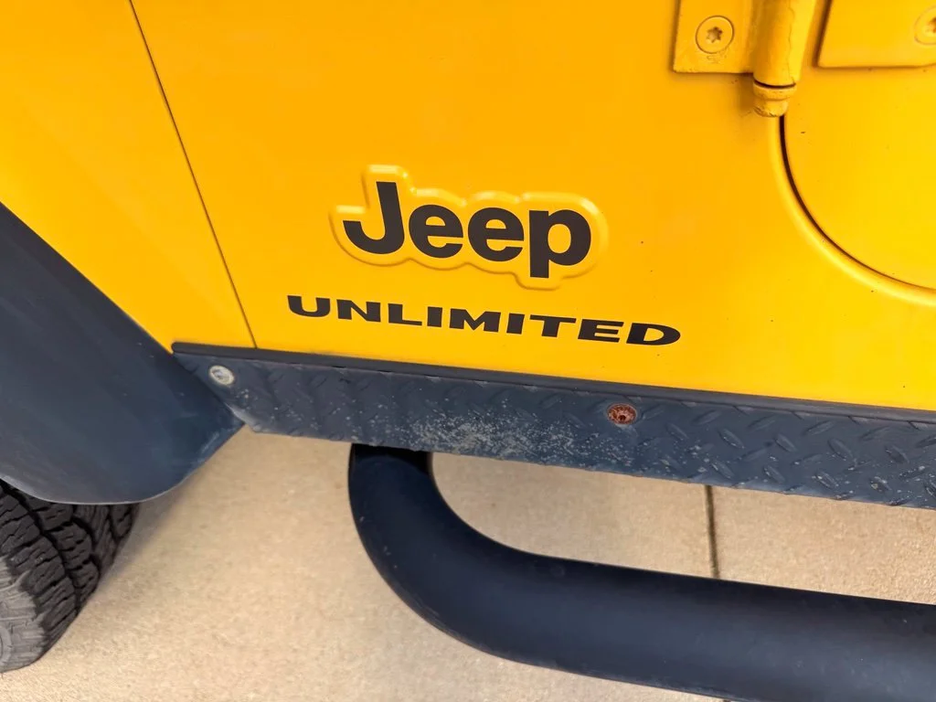 Used 2006 Yellow Jeep Unlimited Rubicon image 13