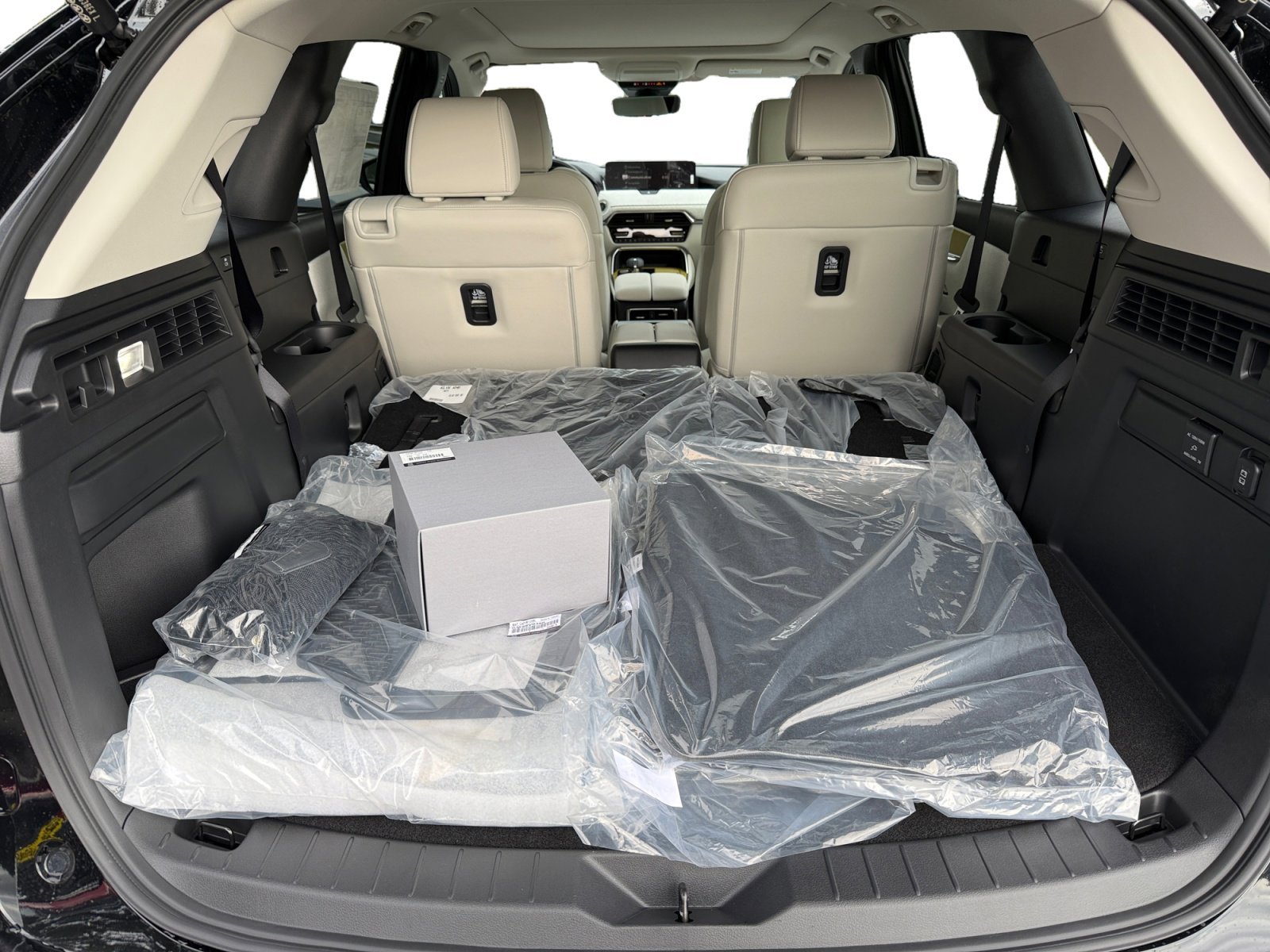 2026 Mazda CX-90 Premium Plus Package - Photo 17