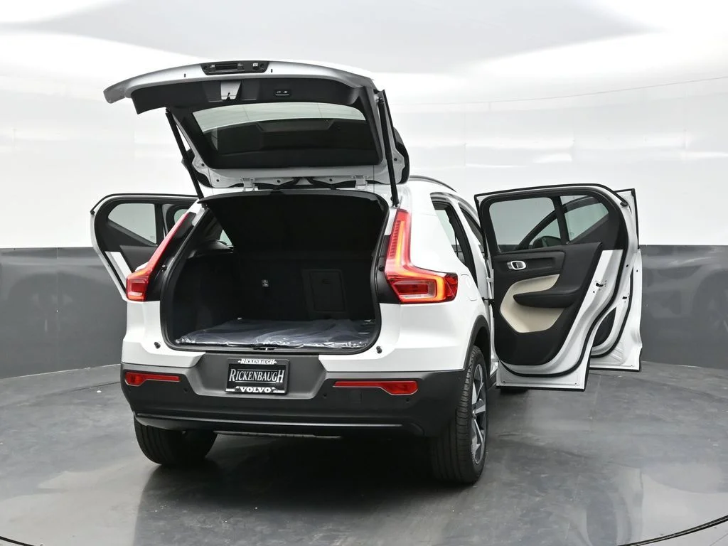 New 2026 Crystal White Volvo Plus image 42