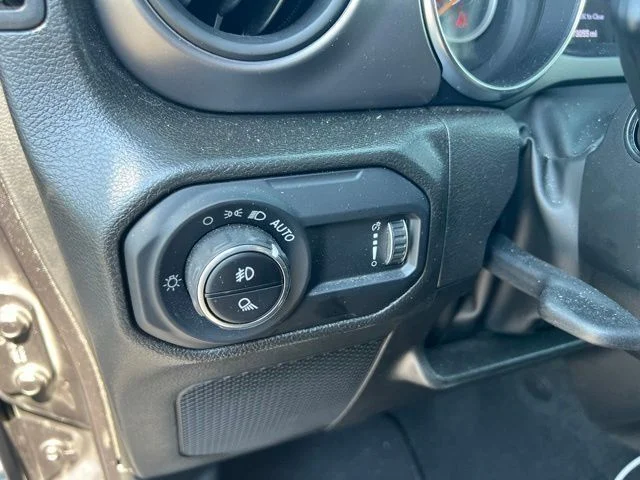 Used 2023 Gray Jeep Sport S image 29