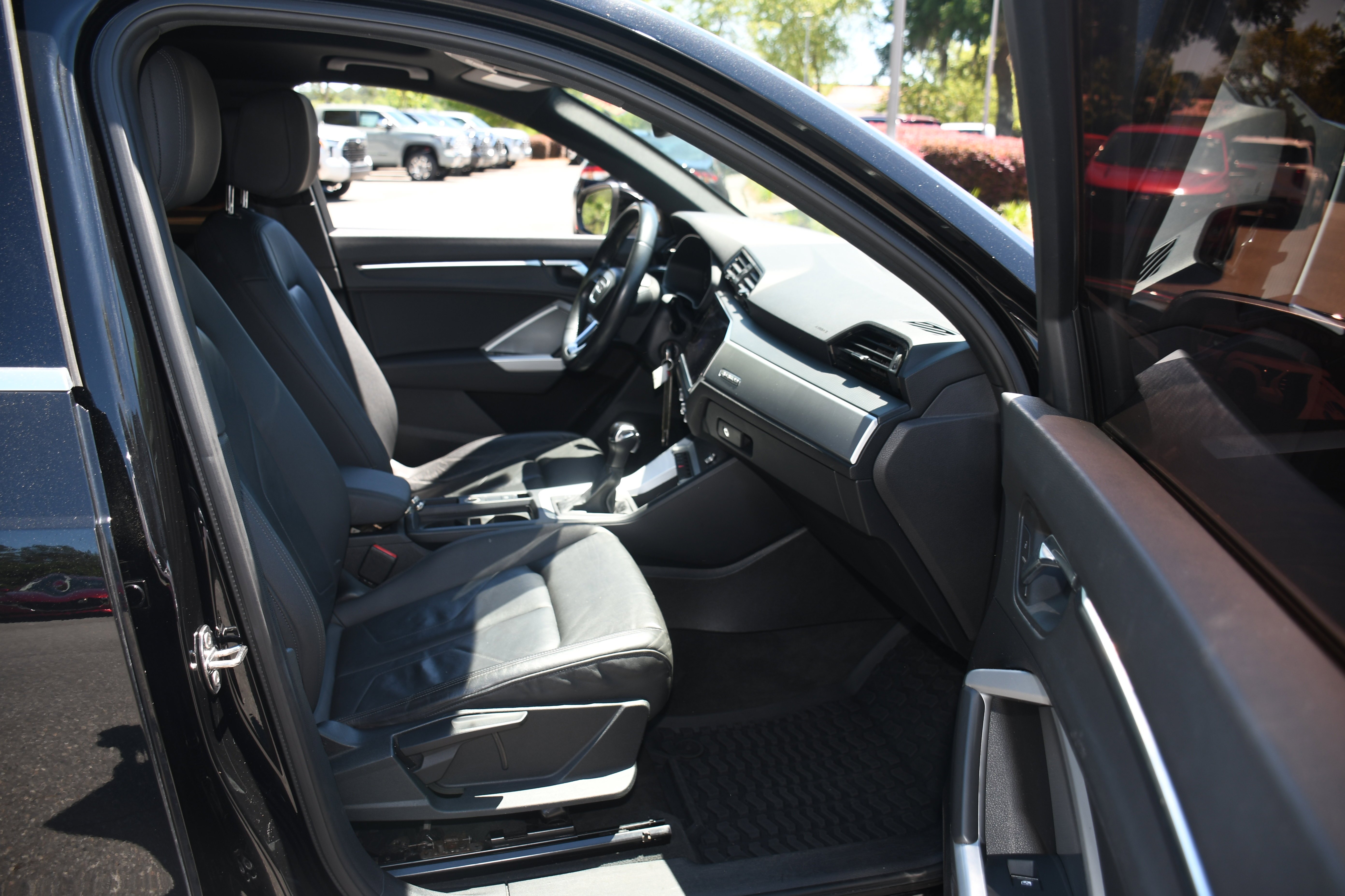 Used 2020  Audi  image 19