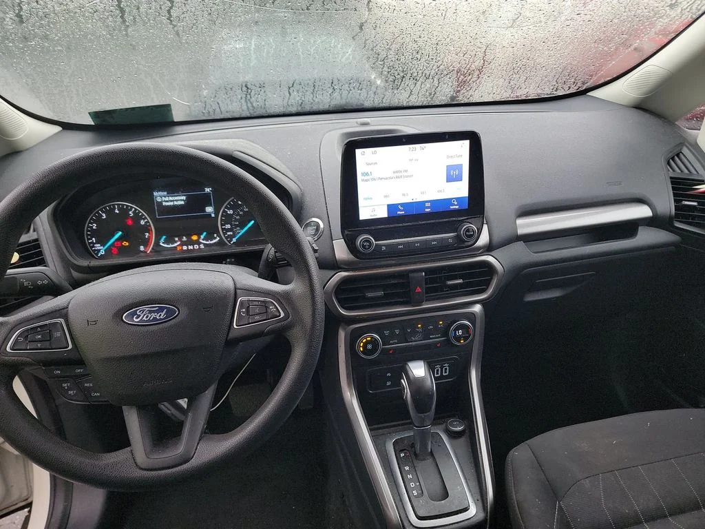 Used 2021 White Ford SE image 6