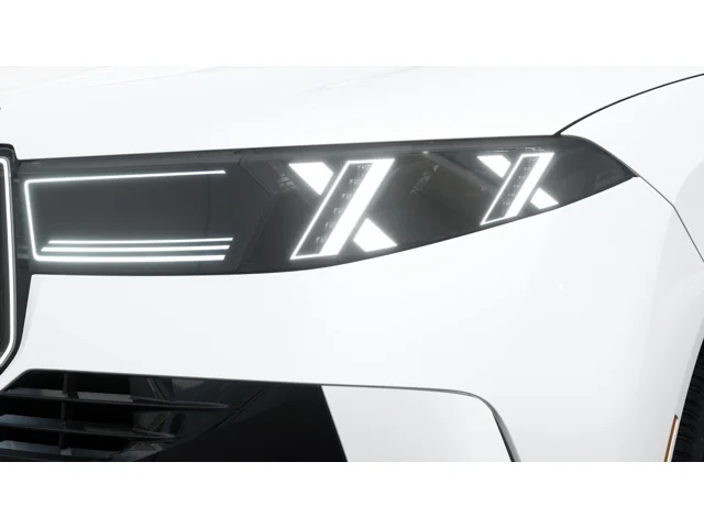 New 2027 Mineral White Metallic BMW  image 6
