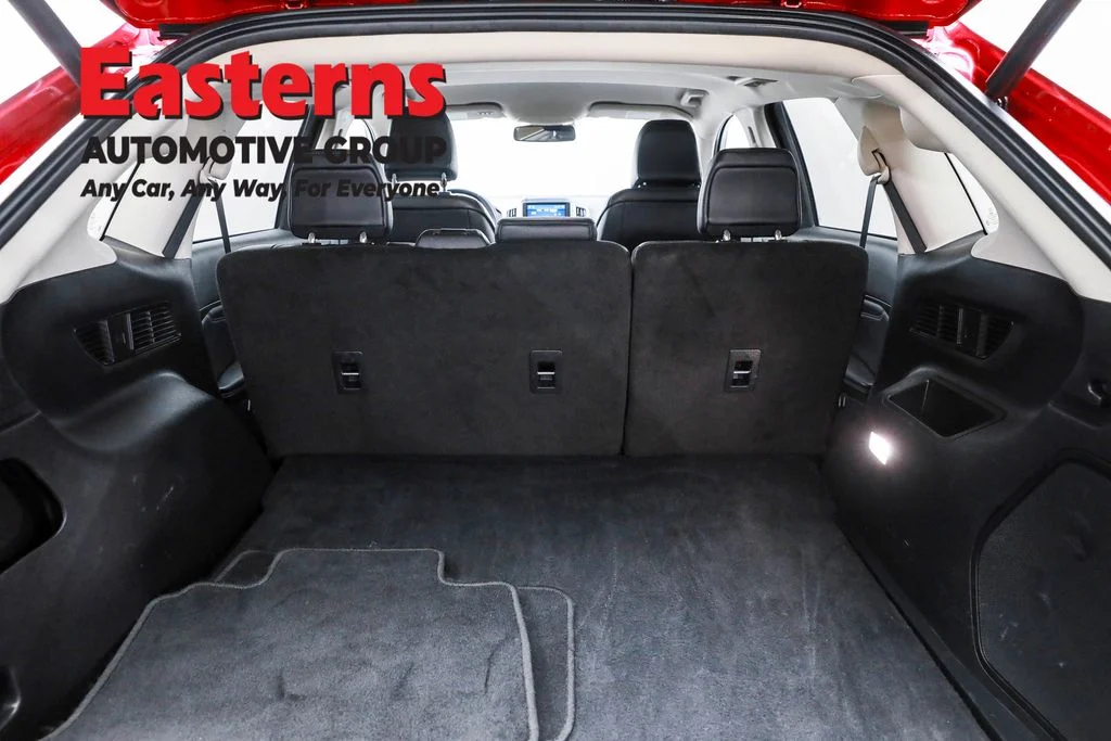 Used 2024 Red Ford Titanium image 9