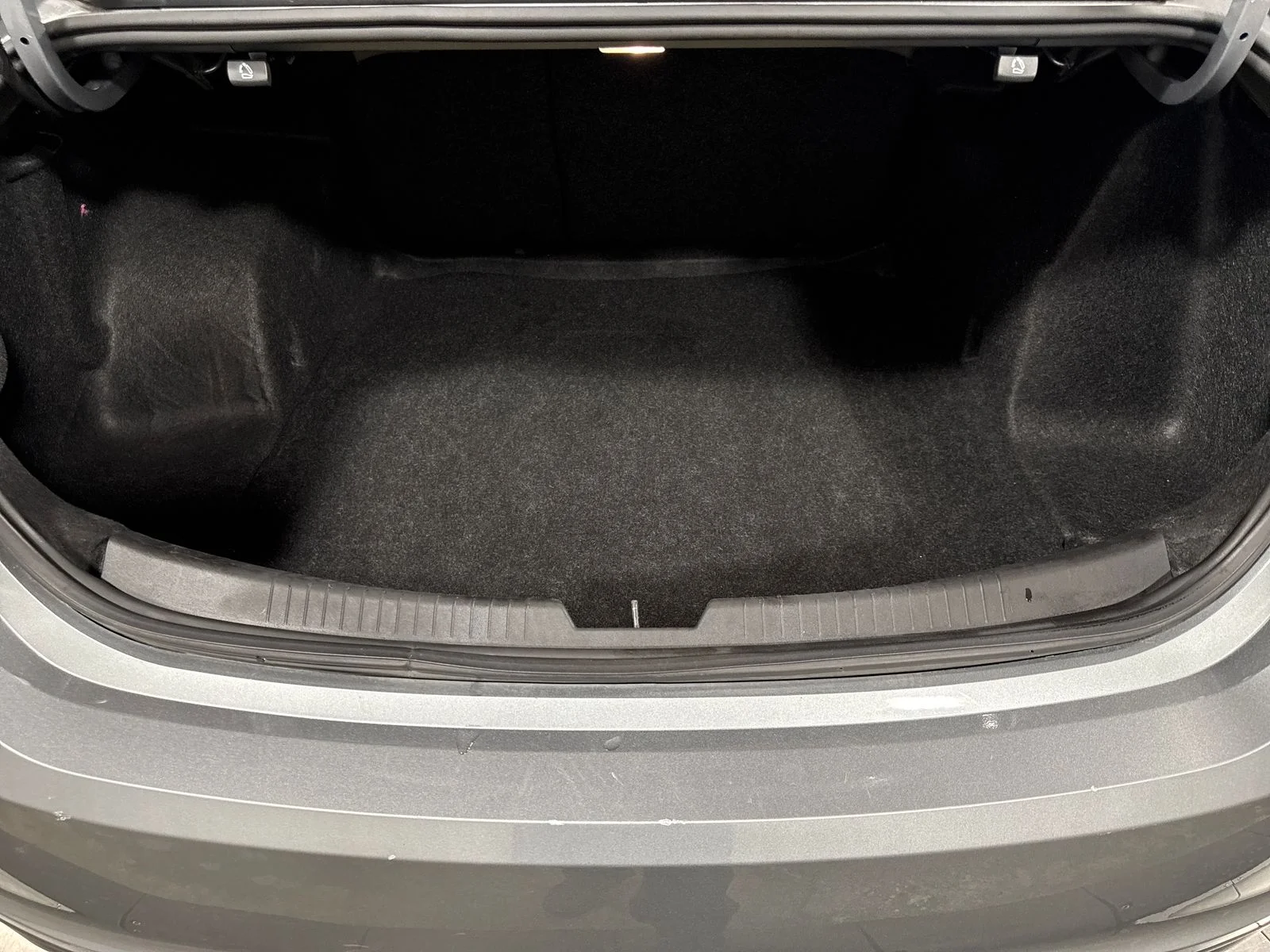 Used 2023 Sterling Gray Metallic Chevrolet LT 1LT image 27