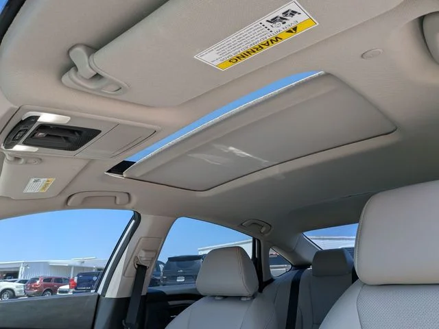 Used 2023 White Honda Touring image 35