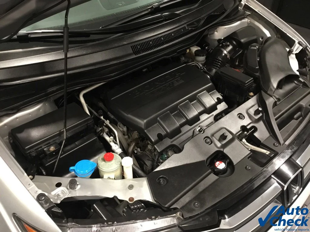 Used 2015 Silver Honda EX-L image 44