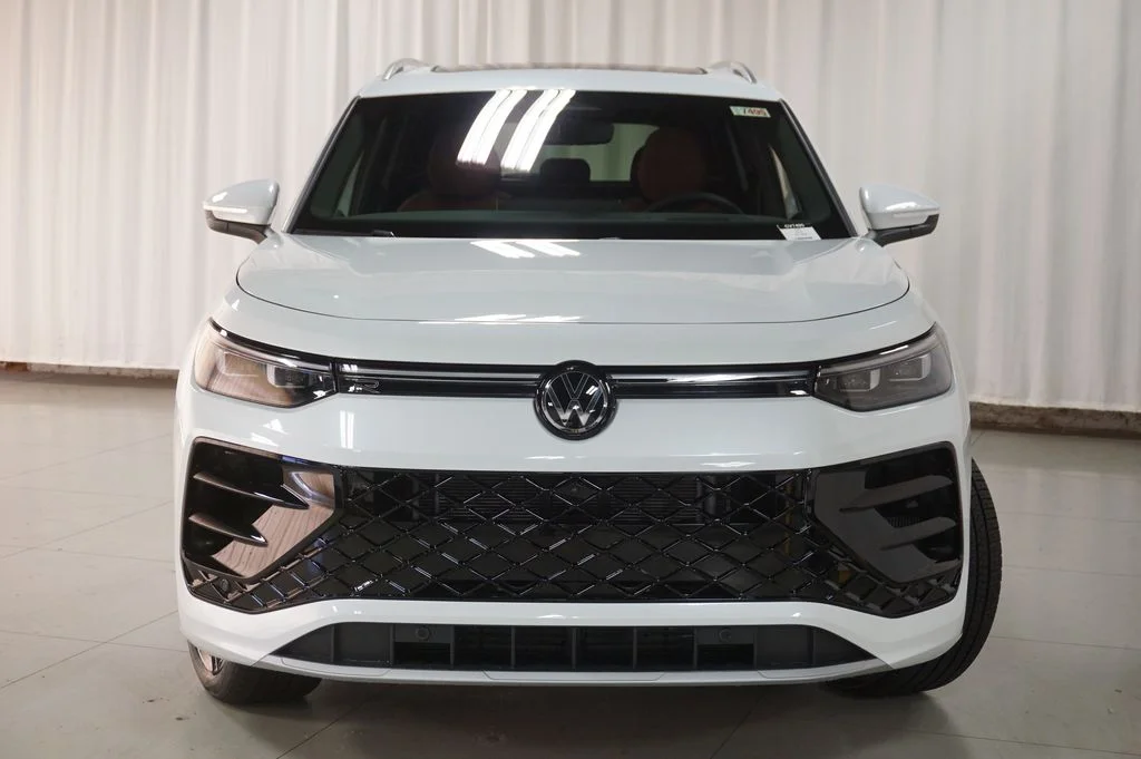 New 2026  Volkswagen 2.0T SEL R-Line Turbo image 5