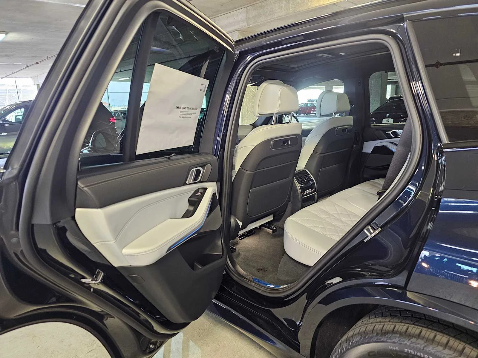 New 2026 Carbon Black Metallic BMW xDrive50e image 33