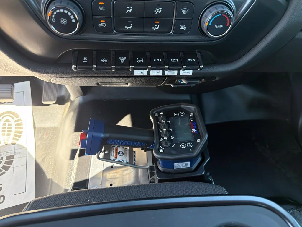 New 2026 Summit White Chevrolet Work Truck image 15