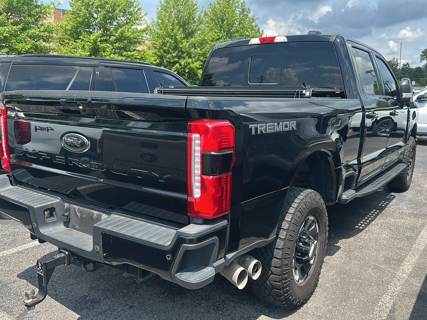 Used 2023 Agate Black Ford LARIAT image 3
