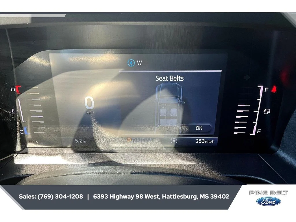 New 2025 Shadow Black Ford XLT image 15