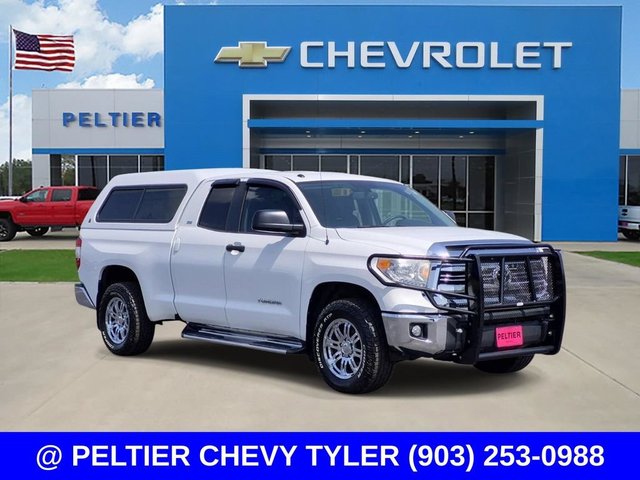 Pre-Owned 2017 Toyota Tundra 2WD SR
