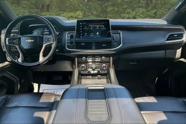 Used 2022 Black Chevrolet High Country image 7