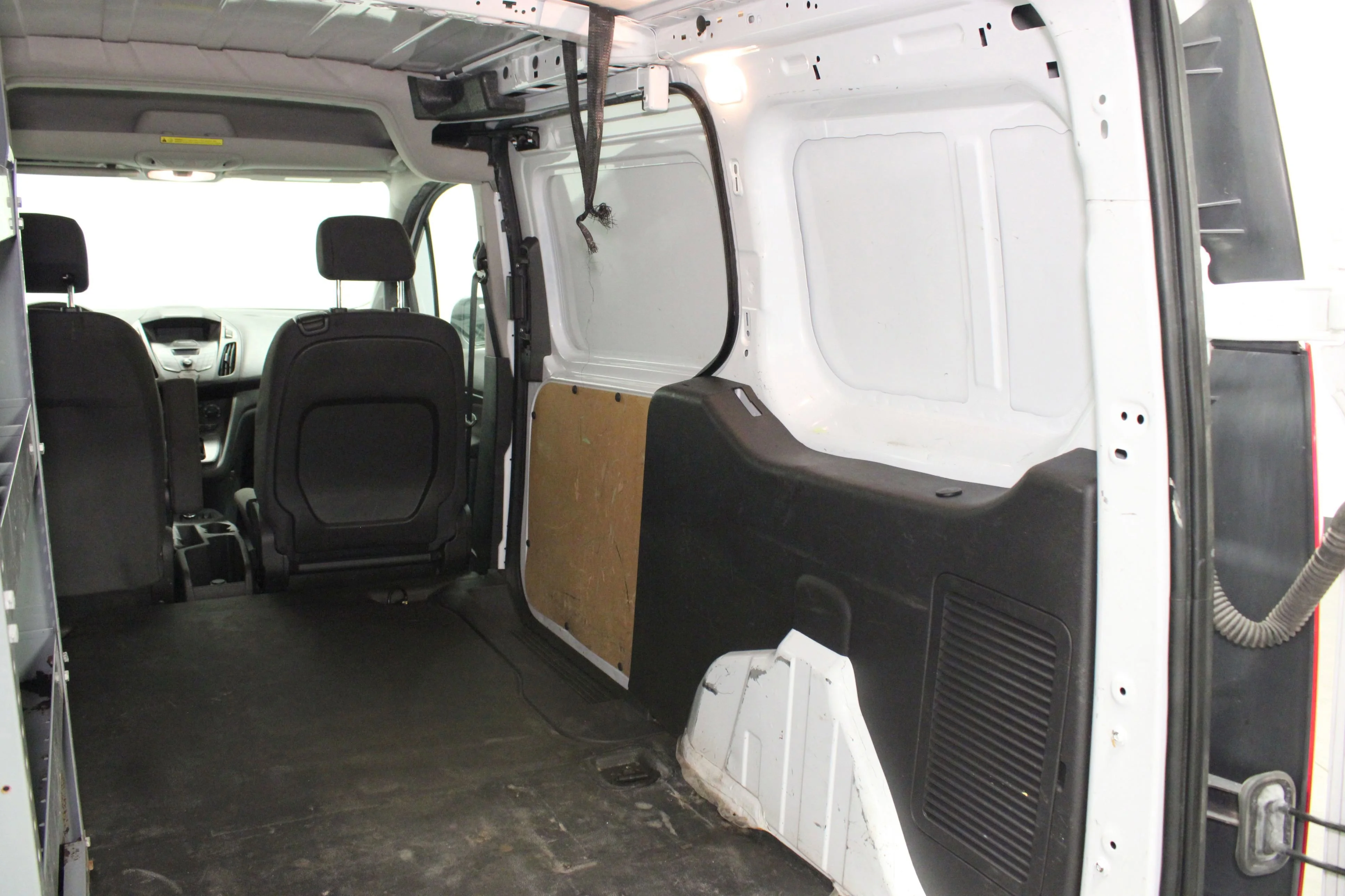 Used 2015 Frozen White Ford XL image 13