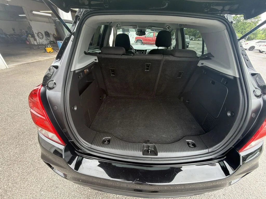 Used 2021 Black Chevrolet LS image 22