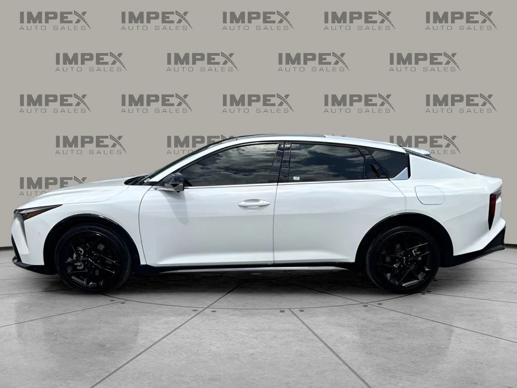 Used 2025 White Kia GT-Line Turbo image 2