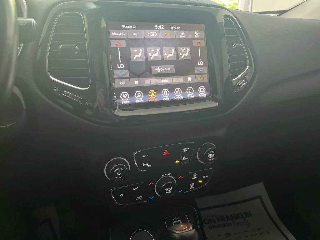 Used 2021 Silver Jeep Limited image 13