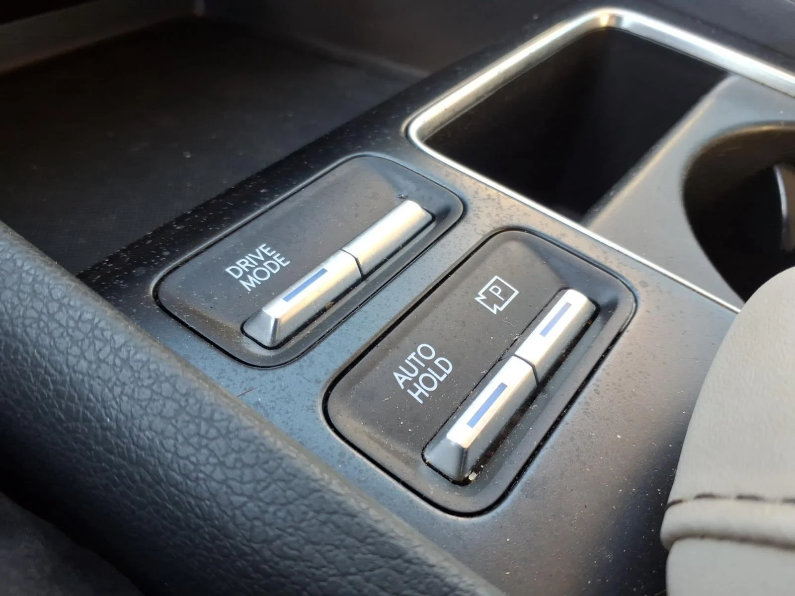 Used 2025 Aero Silver Hyundai SEL image 8