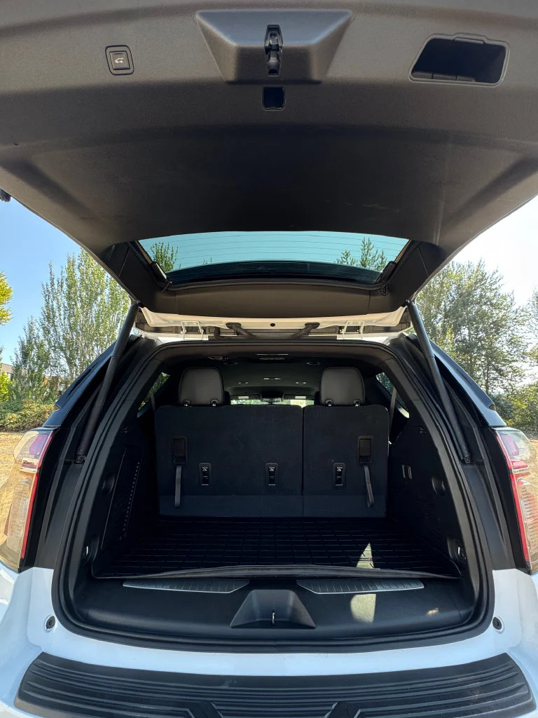 Used 2021 Summit White Chevrolet Z71 image 9