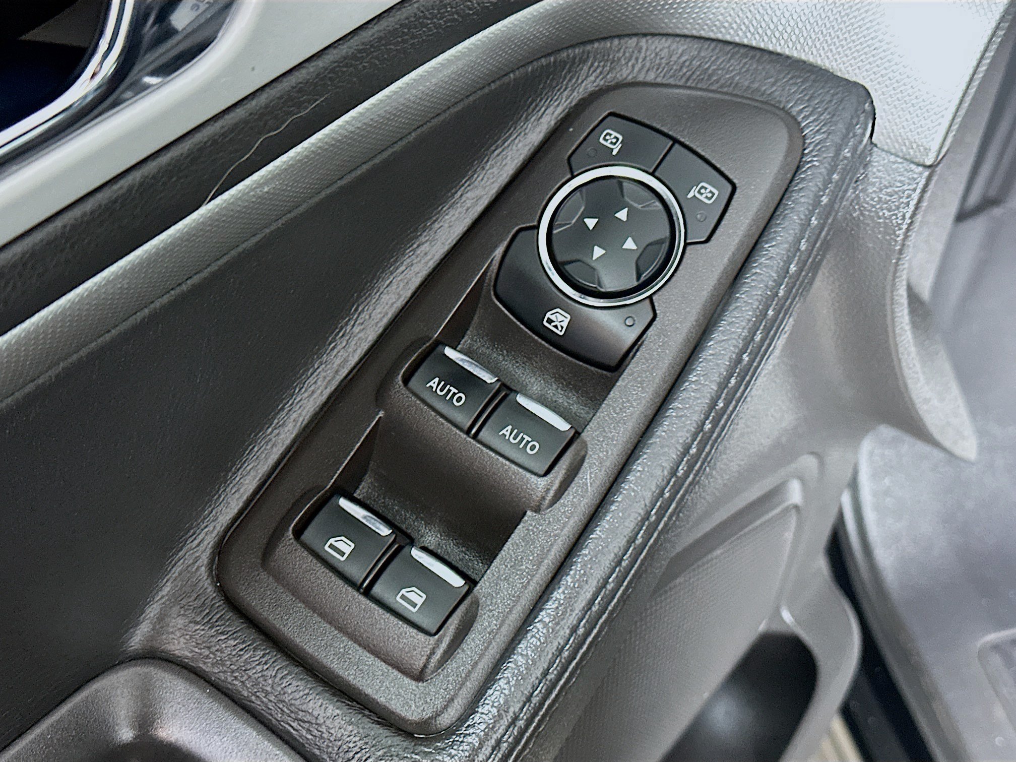 Used 2011 Black Ford XLT image 18