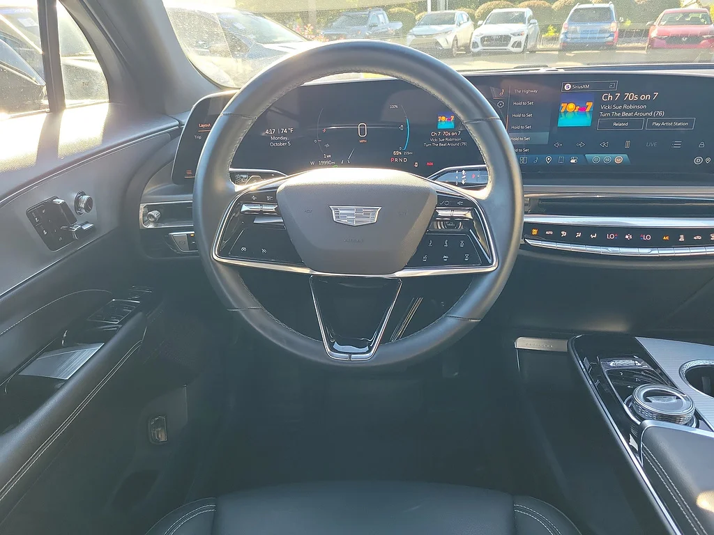 2024 Cadillac LYRIQ Tech, photo 9 of 12