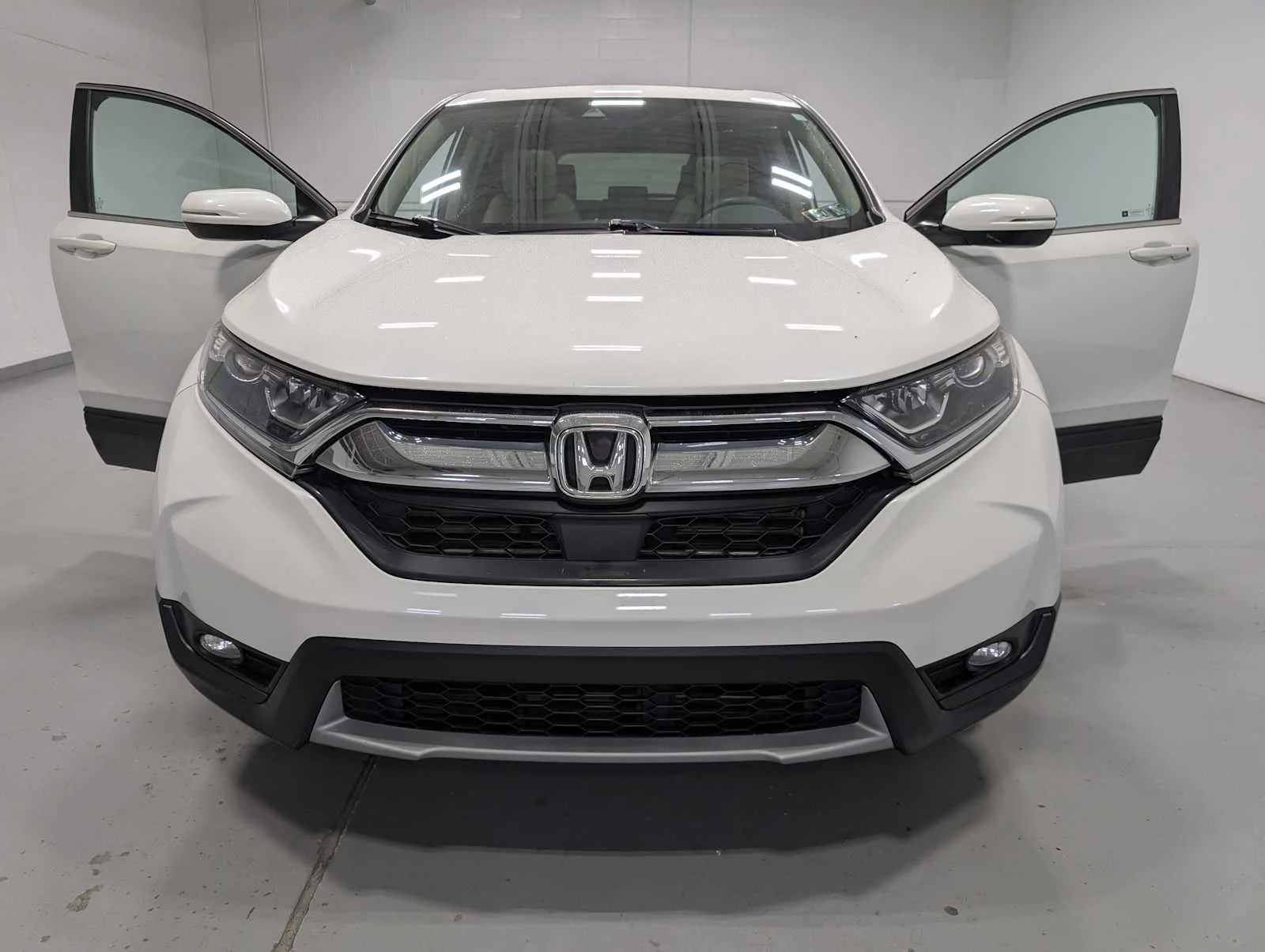 Used 2017 White Diamond Pearl Honda EX image 15