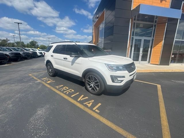 Used 2016 White Platinum Clearcoat Metallic Ford Sport image 2