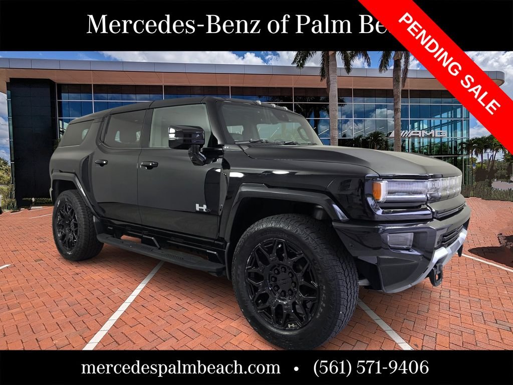 2025 GMC Hummer EV 2X SUV's photo