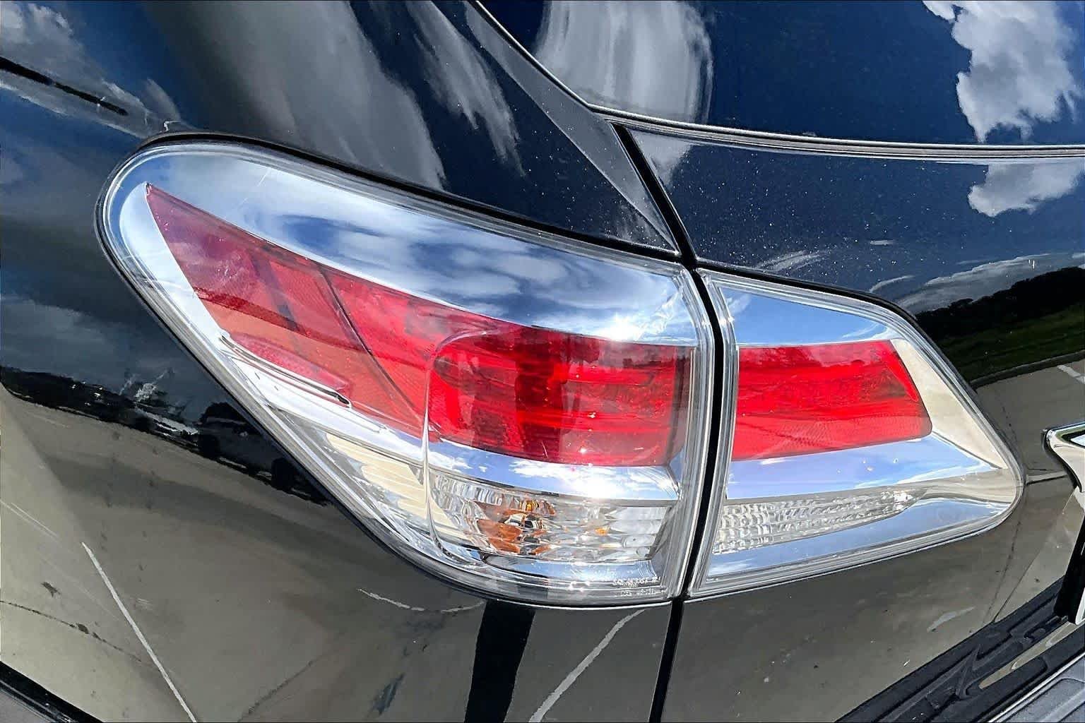 Used 2015 Stargazer Black Lexus  image 28