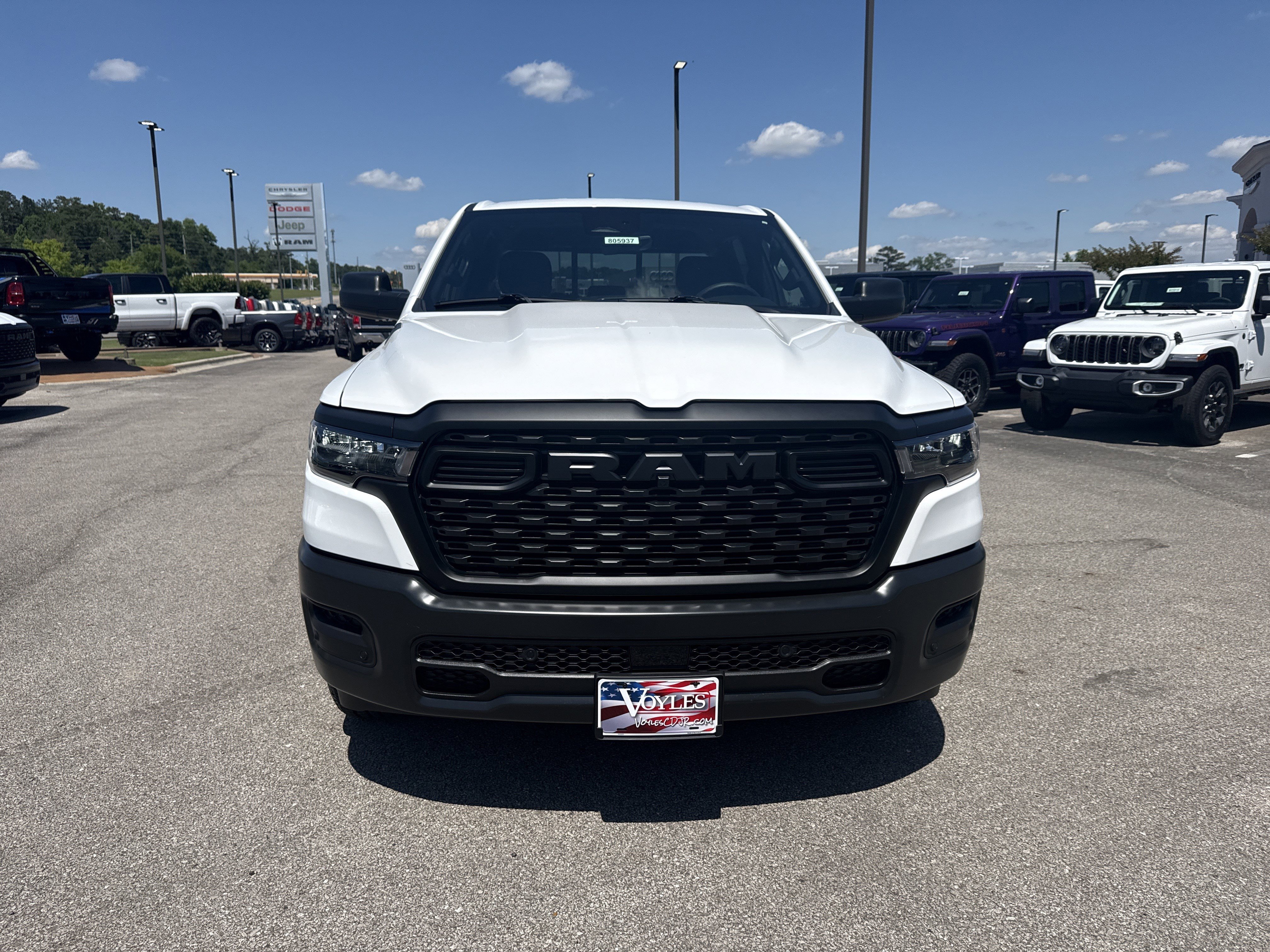 New 2026 Bright White Clear-Coat Exterior Paint RAM Tradesman image 2