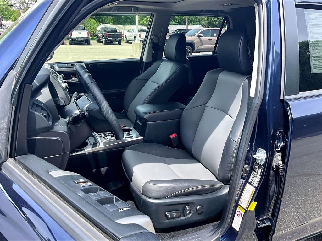 Used 2019 Blue Toyota SR5 Premium image 10