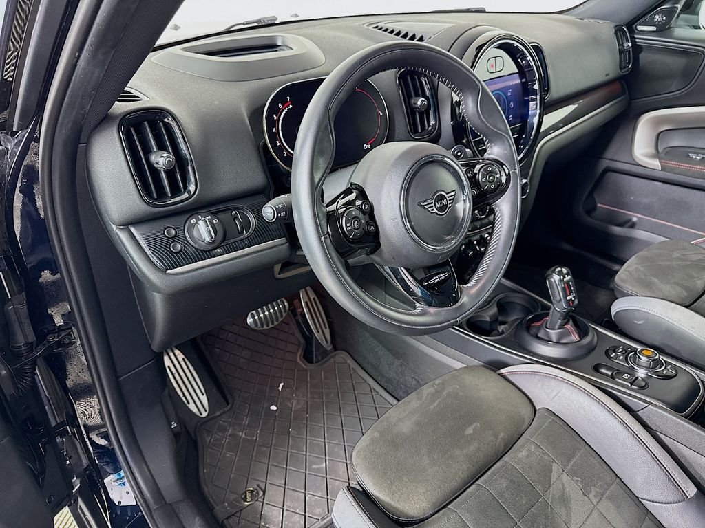 Used 2021 Black MINI Base image 9