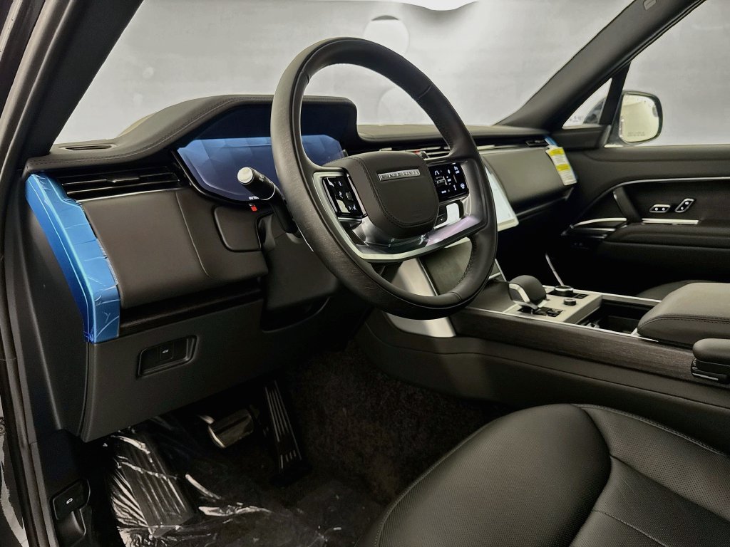 New 2027 Carpathian Grey Land Rover SE image 9