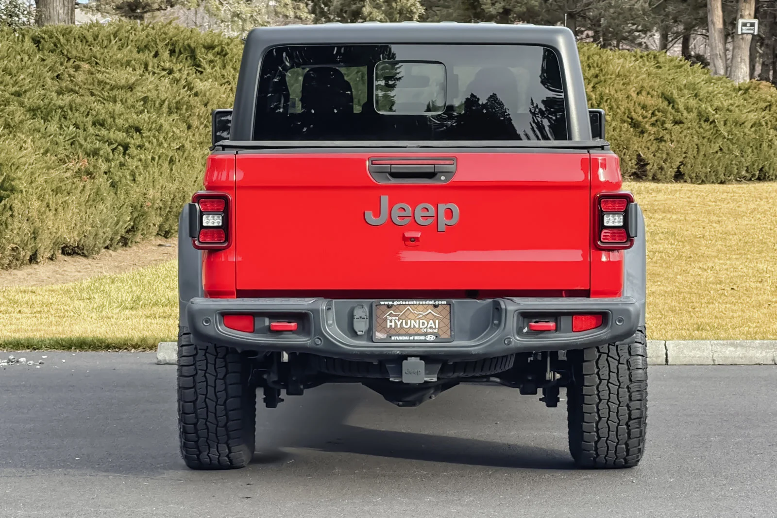 Used 2020 Firecracker Red Clearcoat Jeep Rubicon image 5