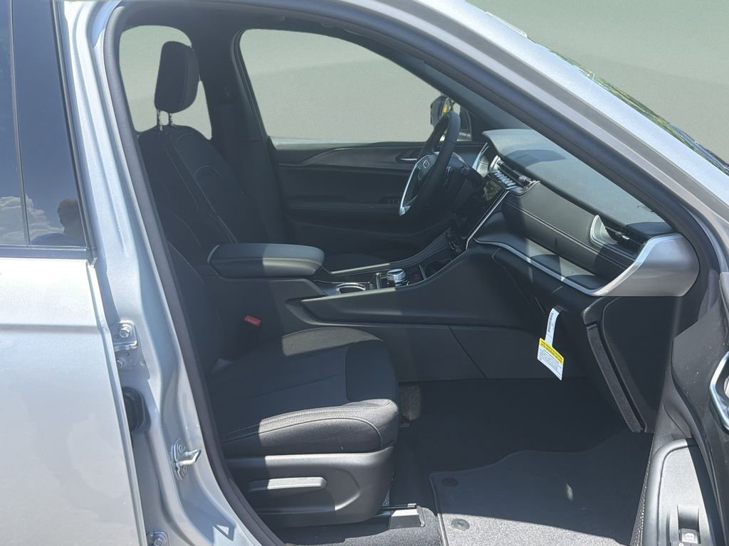 New 2026 Silver Jeep Laredo image 26