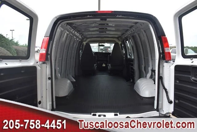 2025 Chevrolet Express Cargo Work Van - Photo 9