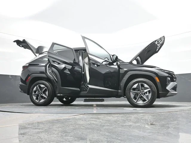 New 2026 Black Hyundai SEL image 31