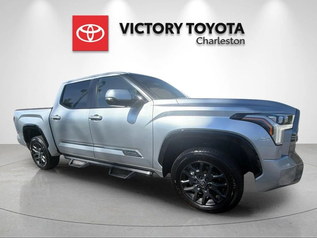 Used 2025 Silver Toyota Platinum image 5